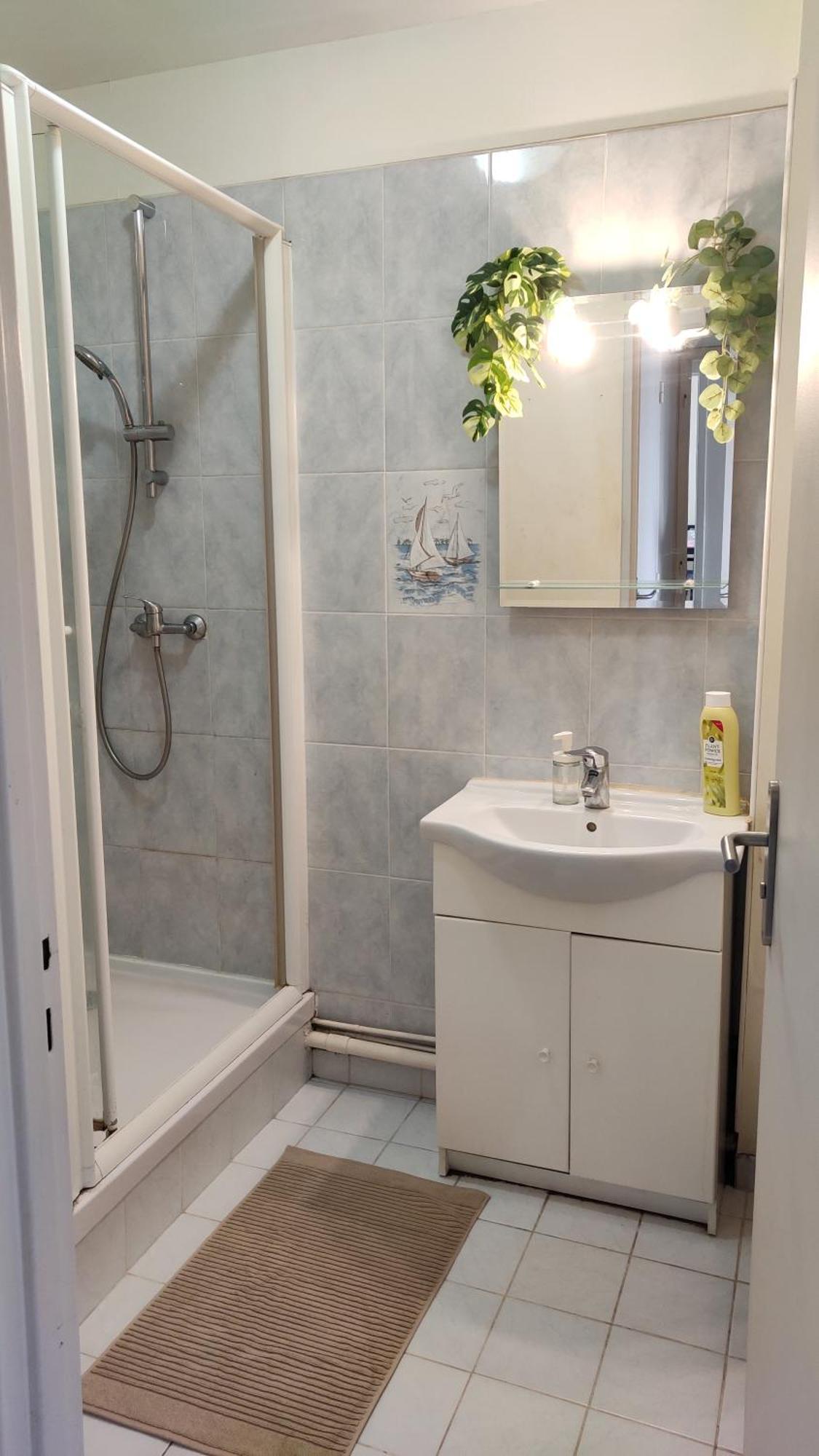 Charmant Appartement Proche Melun Centre Ville Luaran gambar